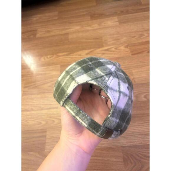 Universal Thread Checked Green Hat - Picture 5 of 9